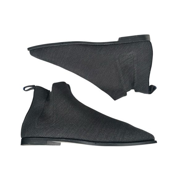 ROTHY’S The Merino Wool Glove Chelsea Ankle Boot in Onyx Black - Picture 13 of 13